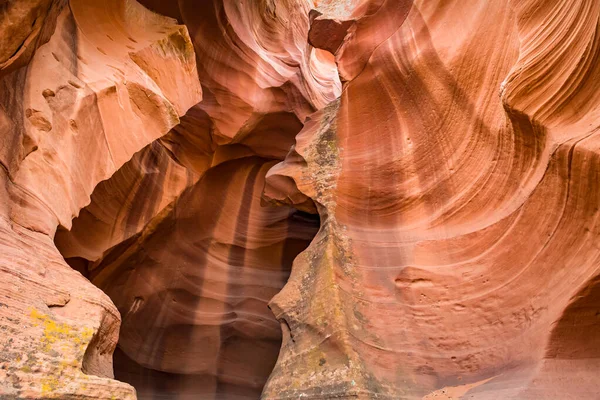 Formações de arenito no famoso Antelope Canyon no Arizona, EUA — Fotografia de Stock