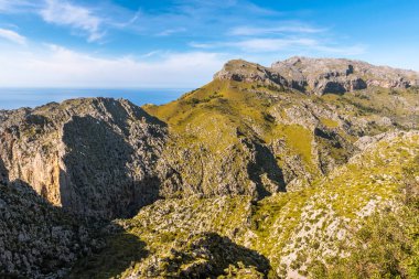Mayorka, İspanya. Adanın kuzeybatı kıyısında bir dağ.