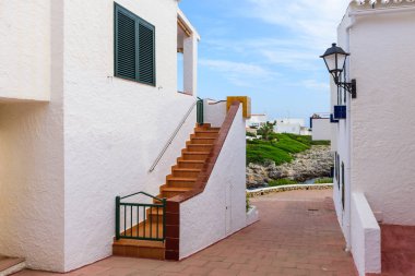 Binibeca Nou 'nun mimarisi, Menorca kıyısındaki geleneksel bir İspanyol balıkçı köyü. İspanya
