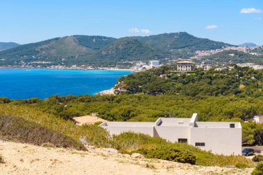 Mayorka 'da Cala Ratjada, güzel yaz manzarası, Mallorca Adası, İspanya