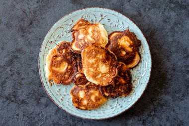 Racuchy - Polonya maya krepleri şekerle kaplanmış