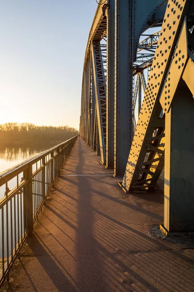 Jozef Pilsudski Väg Bron Morgonljuset Torun Polen Europa — Stockfoto