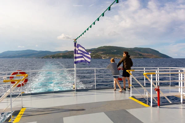 Zakynthos Grekland September 2017 Turister Kryssningsfartyg Zakynthos Kust Fjärran Grekland — Stockfoto