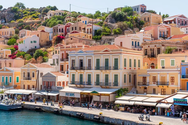 Symi Greece Μαΐου 2018 Πολύχρωμη Αρχιτεκτονική Της Σύμης — Φωτογραφία Αρχείου