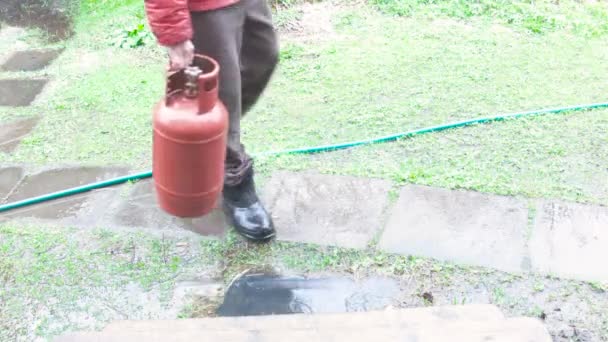 Man With Gas Bottle — Stock Video