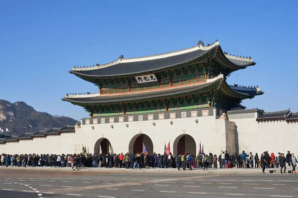 Gwanghwamu, il cancello principale di Gyeongbokgung — Foto Stock