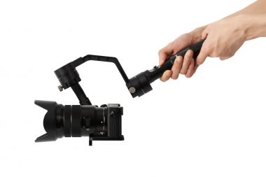 3-eksenli gimbals ve aynasızlar kamera ile görüntü sabitleme sistemi
