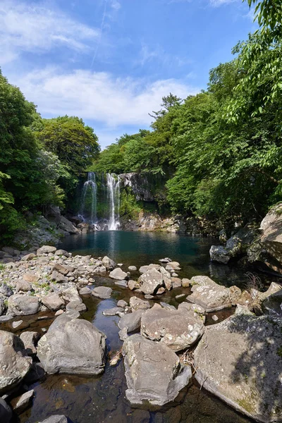 Cheonjeyeon zweiter Wasserfall — Stockfoto