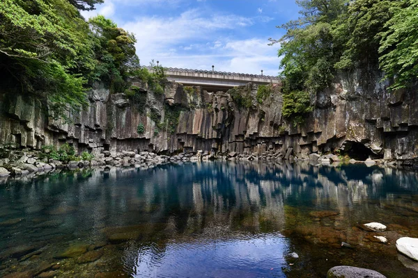 První Cheonjeyeon waterfall — Stock fotografie