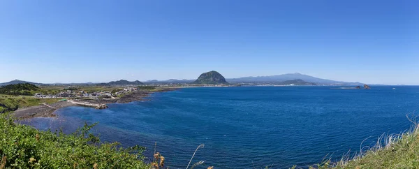 Paisaje de la costa suroeste de la isla de Jeju — Foto de Stock