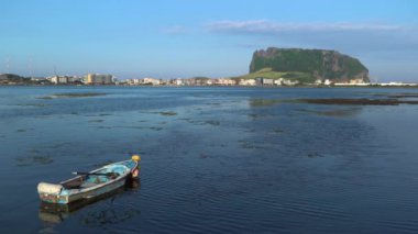 Jeju bir tekne ile Seongsan Ilchulbong