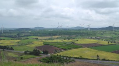 Yongnuni Oreum Jeju adasında görünümden yatay.