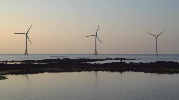 Sinchang 风车海岸海景 — 图库视频影像