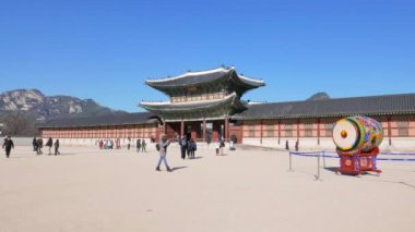 Heungnyemun, Gyeongbokgung ikincil ana iç kapısı
