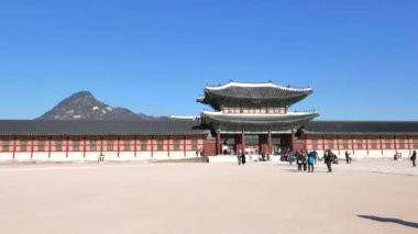 Heungnyemun, Gyeongbokgung ikincil ana iç kapısı
