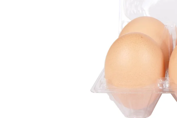 Ферма свіжі яйця ізольовані на білому тлі . — стокове фото