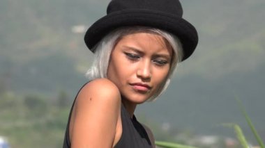 Genç kadın ya da kadın Teen