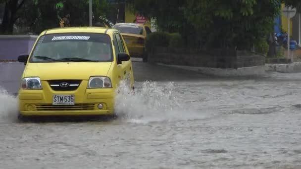 Inondations Violentes Conditions Météorologiques Extrêmes — Video