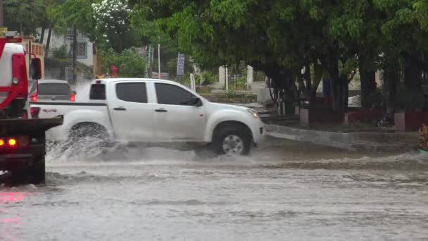 Špatné Bouřlivé Počasí Pouliční Záplavy — Stock video