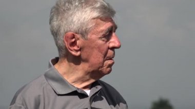 Yaşlı adam veya kayıp ve karışık kıdemli