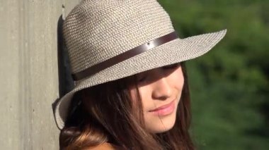 Sorunlu gençler yalnızlık ve endişe