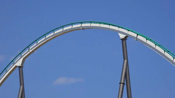 Roller Coaster Pętli Szyna — Zdjęcie stockowe
