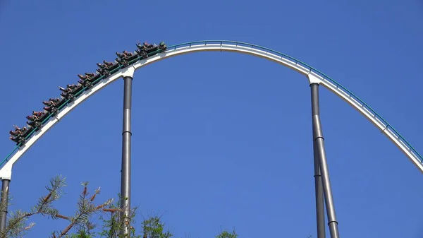 Tema Parkı Roller Coaster Ride — Stok fotoğraf