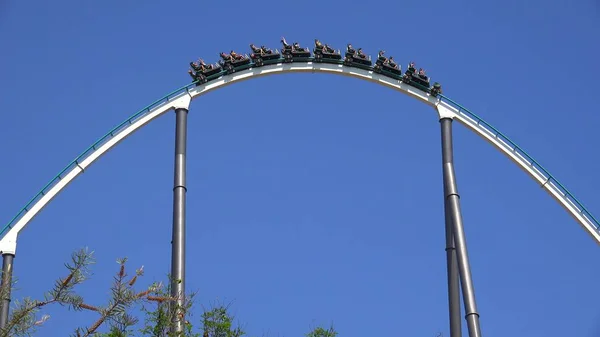 Tema Parkı Roller Coaster Ride — Stok fotoğraf