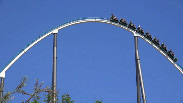 Tema Parkı Roller Coaster Ride — Stok fotoğraf