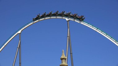 Eğlenceli lunapark treni