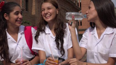 Sosyalleşme ve içecekler içme