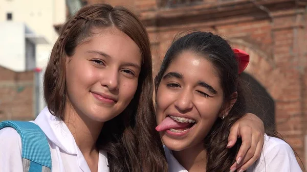 Meninas Sorridentes Amigos Felizes — Fotografia de Stock