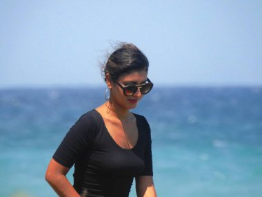 Okyanus adlı genç kadın