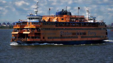 Staten Island yolcu feribotu