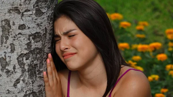 Triste adolescente menina ferir sentimentos — Fotografia de Stock