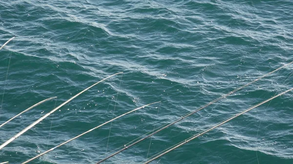 钓鱼竿和海洋 — 图库照片