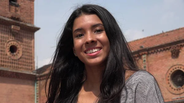 Sonriente Feliz Adolescente Chica — Foto de Stock