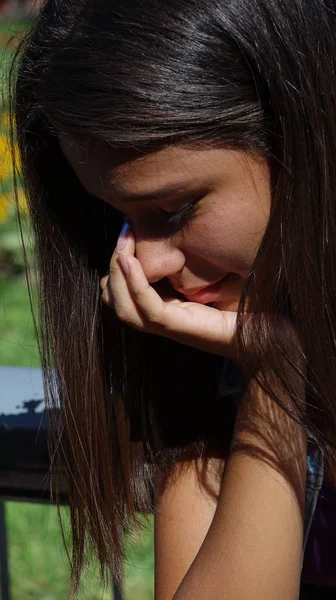 Triste menina adolescente — Fotografia de Stock