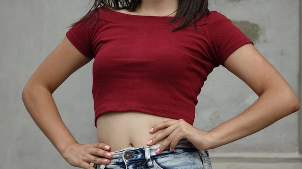Schlanke Teenager Mädchen Taille Und Oberkörper — Stockfoto