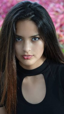 Genç bir Perulu kız