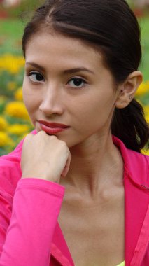 güzel kız düşünme