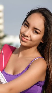 Genç bir kız öğrenci