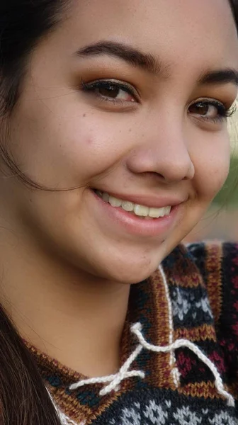 Joven Adolescente Peruano — Foto de Stock