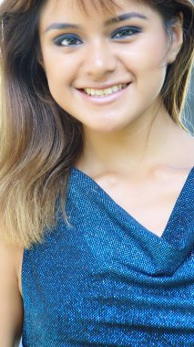 Güzel bir kadın genç