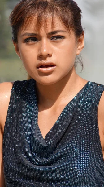 Jovem menina Youngster e preocupação — Fotografia de Stock