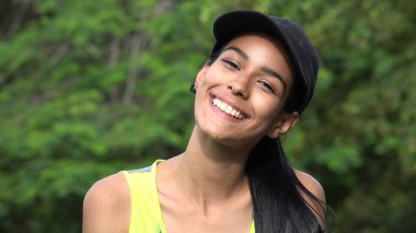 Heyecanlı güzel kız