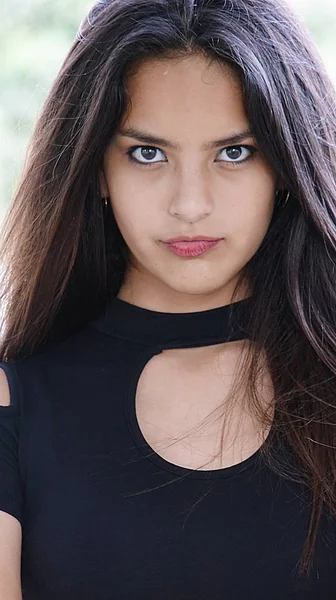 Heyecansız bir genç kız