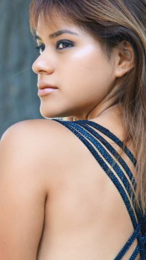 Sevimli küçük kız ve zerafet