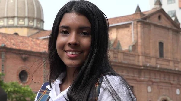 Feliz adolescente mujer — Foto de Stock