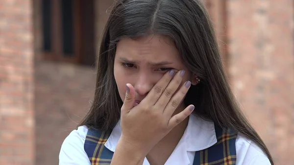 Triste Lágrima Estudante feminina — Fotografia de Stock